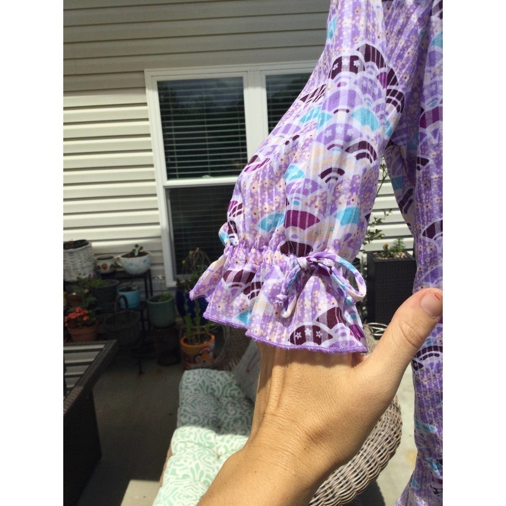 Koi size small scrub top scrubs purple feminine tie‎ nursing nurse medical s - Picture 8 of 12